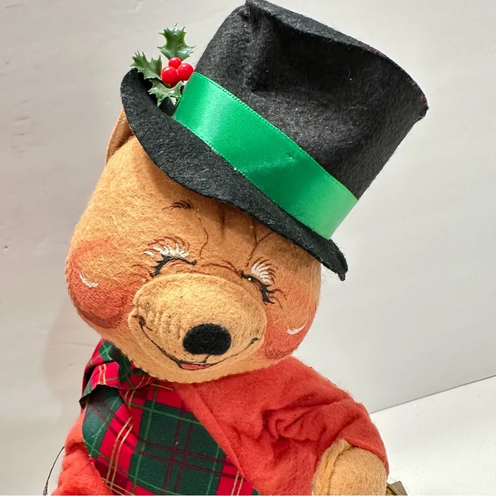Vintage‎ Annalee Dolls Festive Mouse and Bear Plush Duo Figures Carolers “as is”
